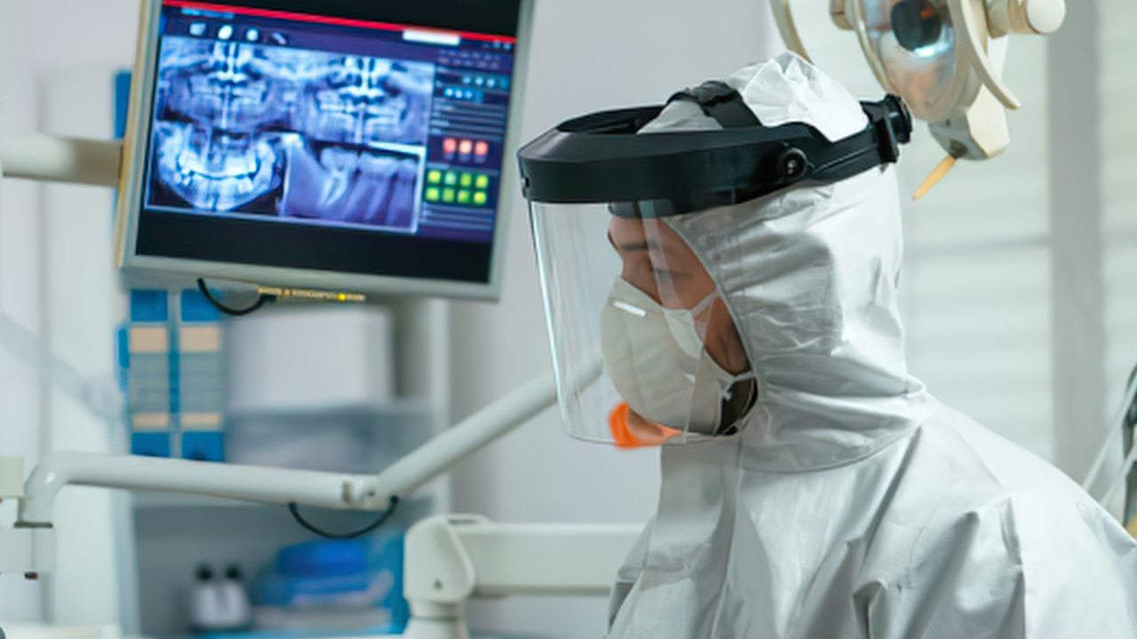 How Is Dr. Zain Mirza Using Augmented Reality to Advance Spine Surgery in Texas
